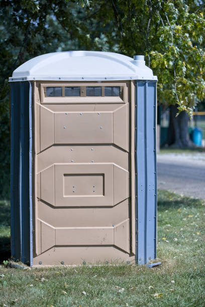 Best Porta potty rental near me  in Fairfield Bay, AR